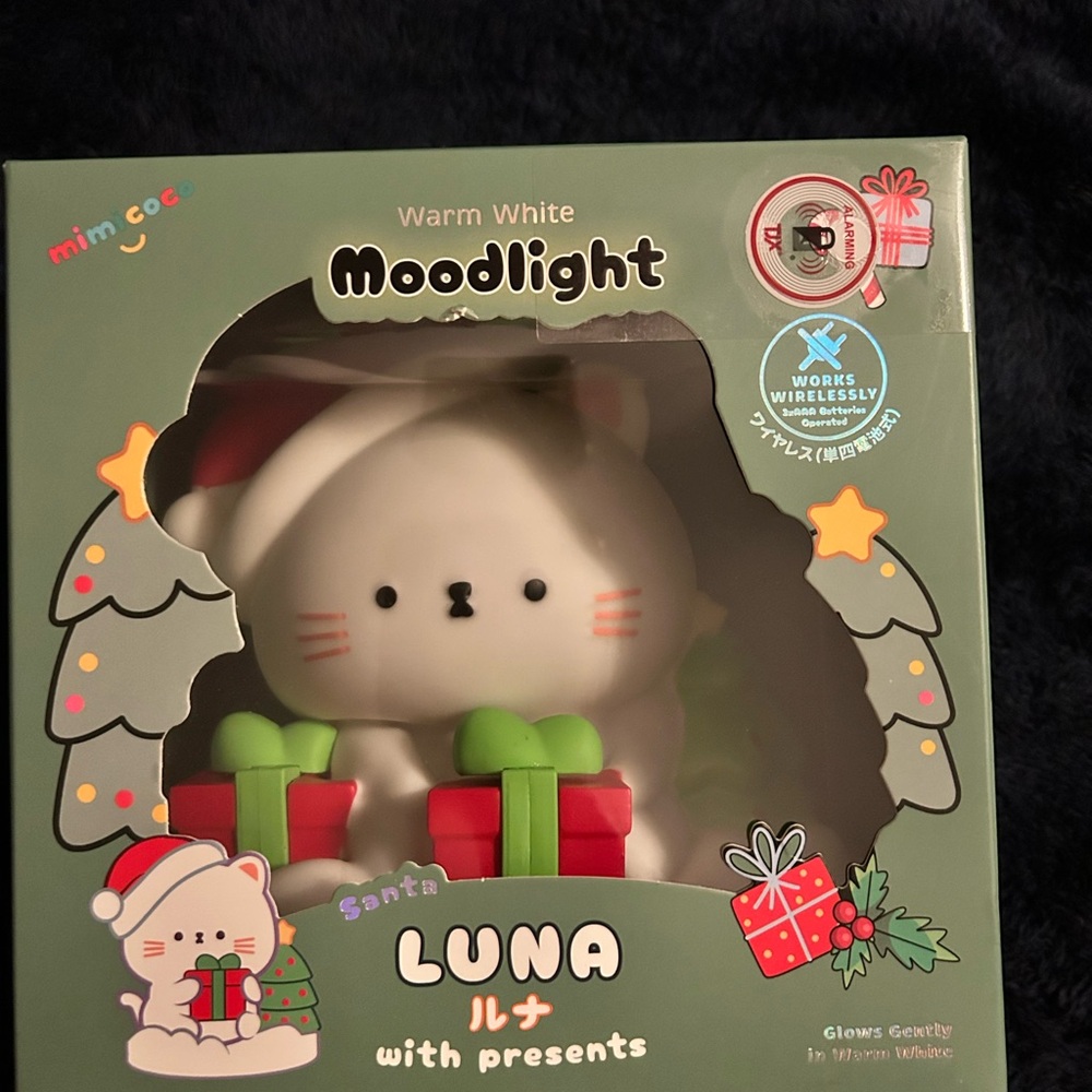 Mimco Moodlight Luna Cat with Presents - Wireless Ambient Light- Warm White